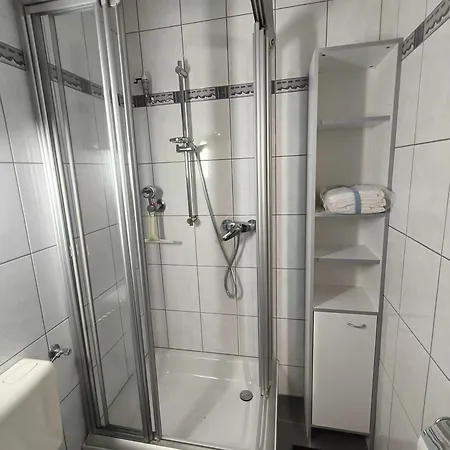 2 Mit Balkon Bei Duesseldorf