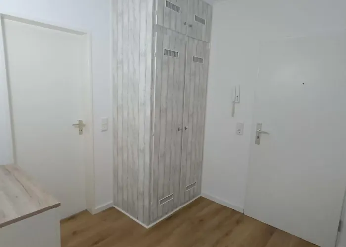 2 Mit Balkon Bei Duesseldorf Erkrath